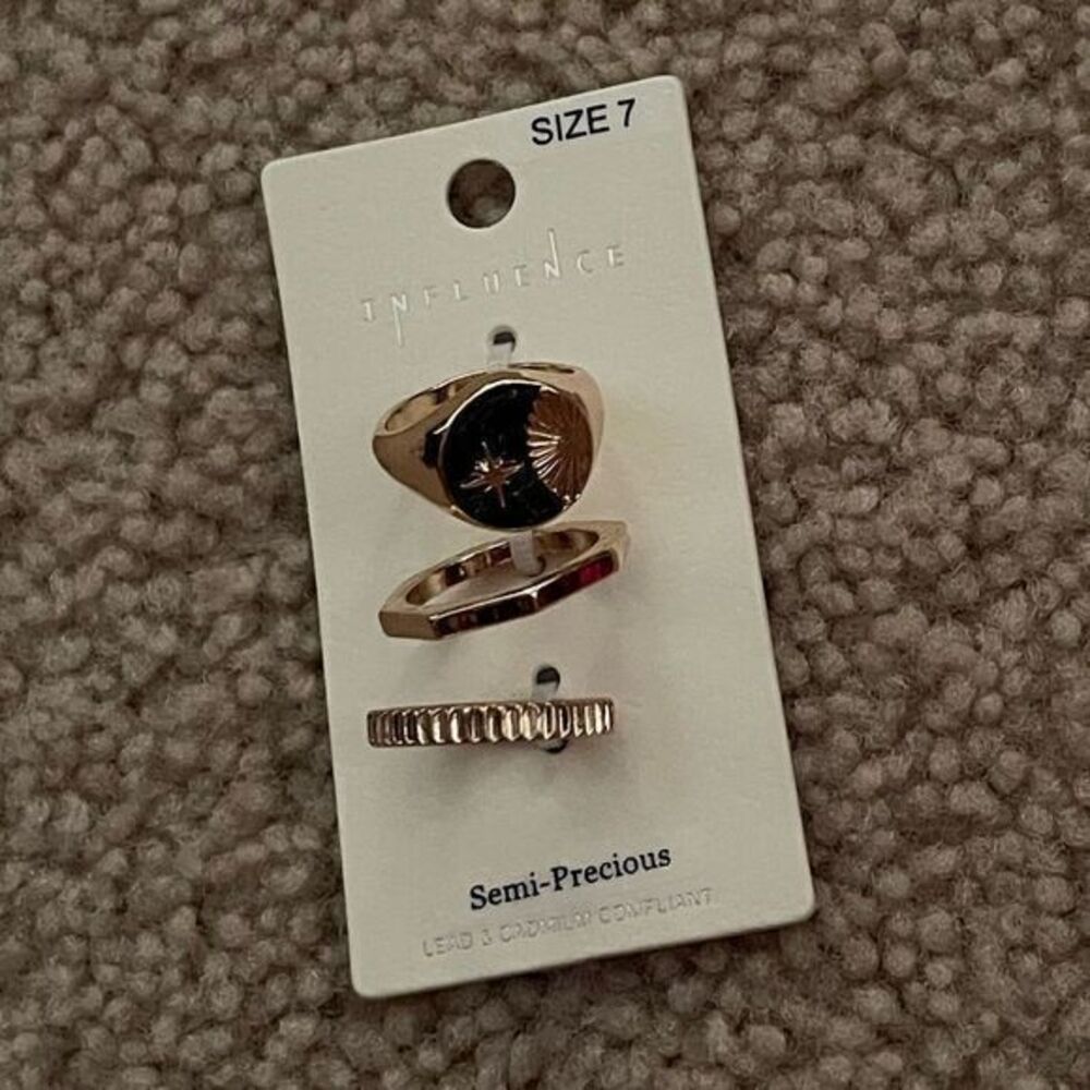 NWT Influence Women's‎ Semi Precious Rings Set of Three Gold Tone Size 7